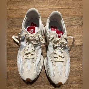 New Balance 327